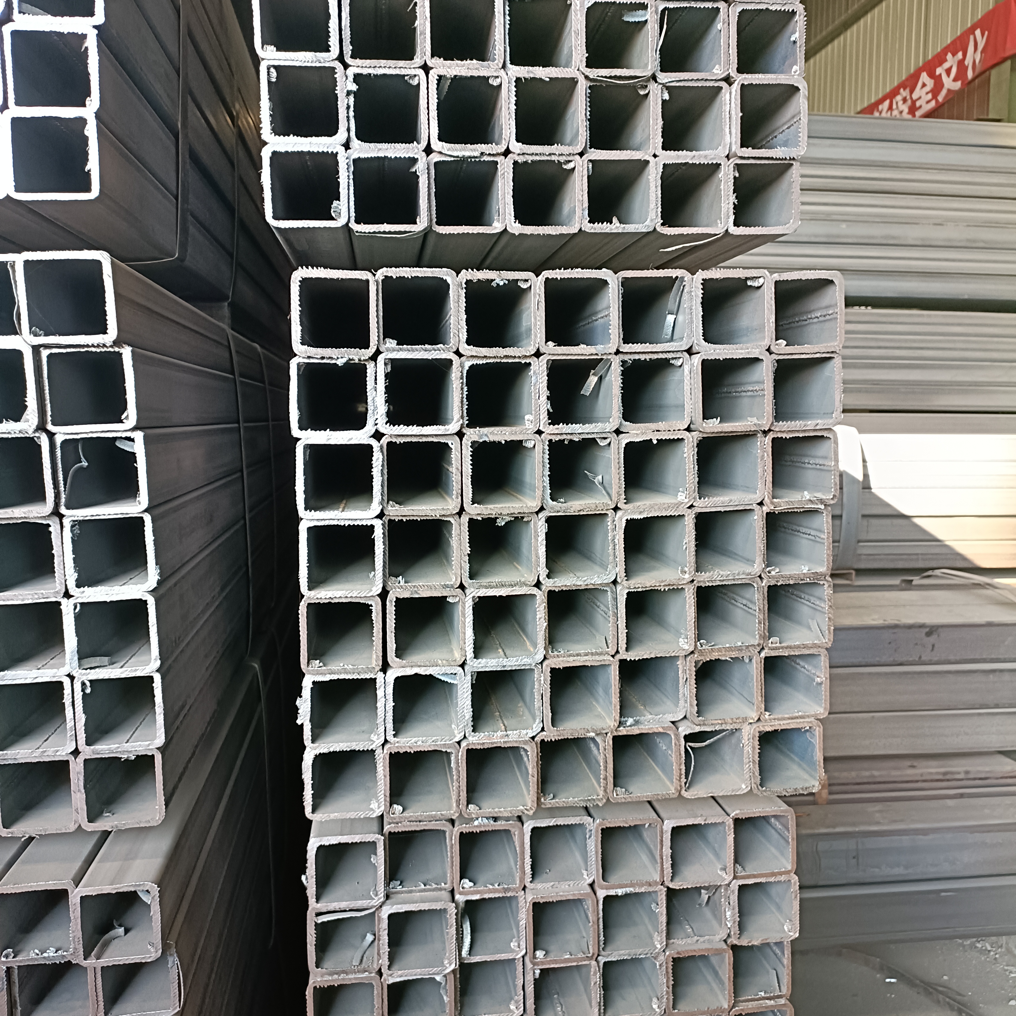 友發(fā)Q355B方管 